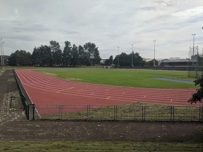 Glasgow athletics track, Crownpoint Sports Complex, 183 Crownpoint Road, Glasgow, G40 2AL